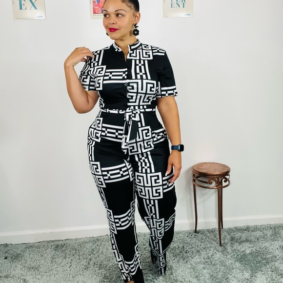 “ICON" Romper: Large - Picture 4 of 5